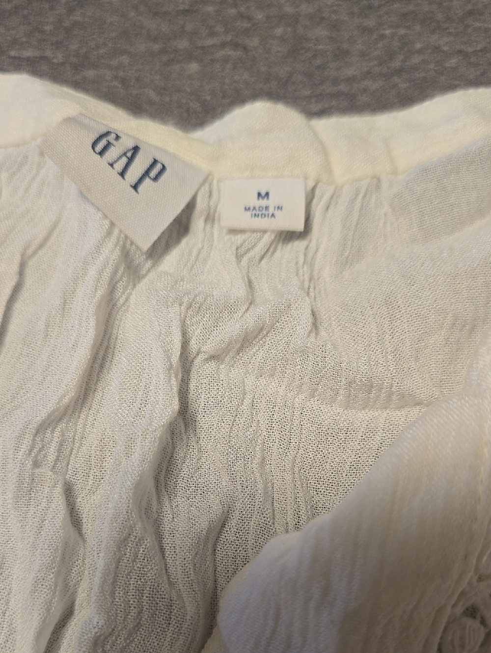 GAP White Sheer Crinkle Blouse